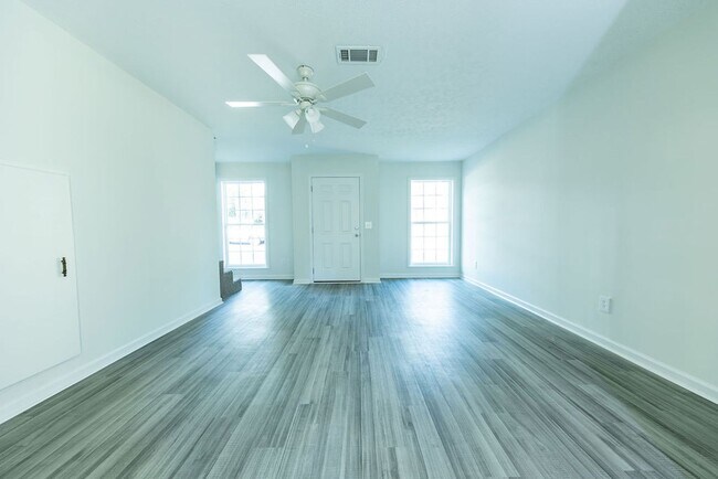 Building Photo - an900-