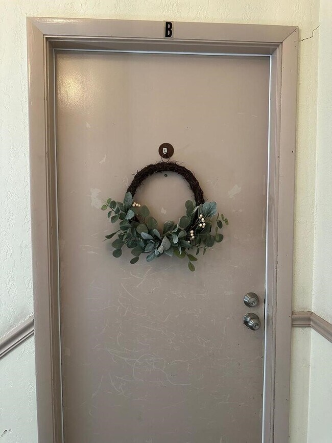 Foto del edificio - 385 Springlake Ln