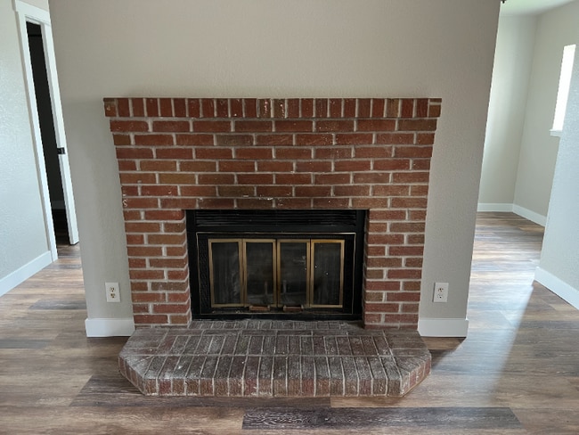 Building Photo - "Charming 2-Bed Oasis in Cheyenne with Coz...