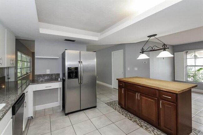 Building Photo - 328 Monet Dr, Nokomis, FL, 34275