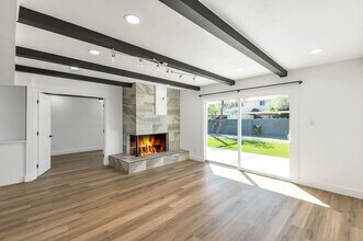 Building Photo - 8531 E Rovey Ave