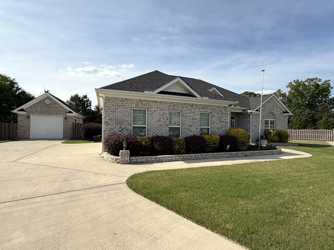 Foto del edificio - 219 Woodgrove Dr