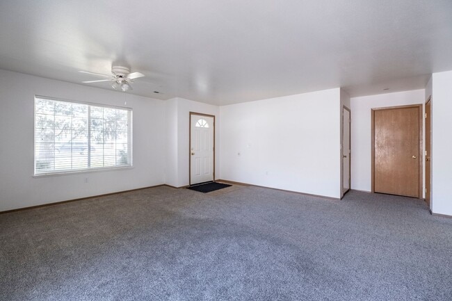Building Photo - Nice Duplex in Rathdrum