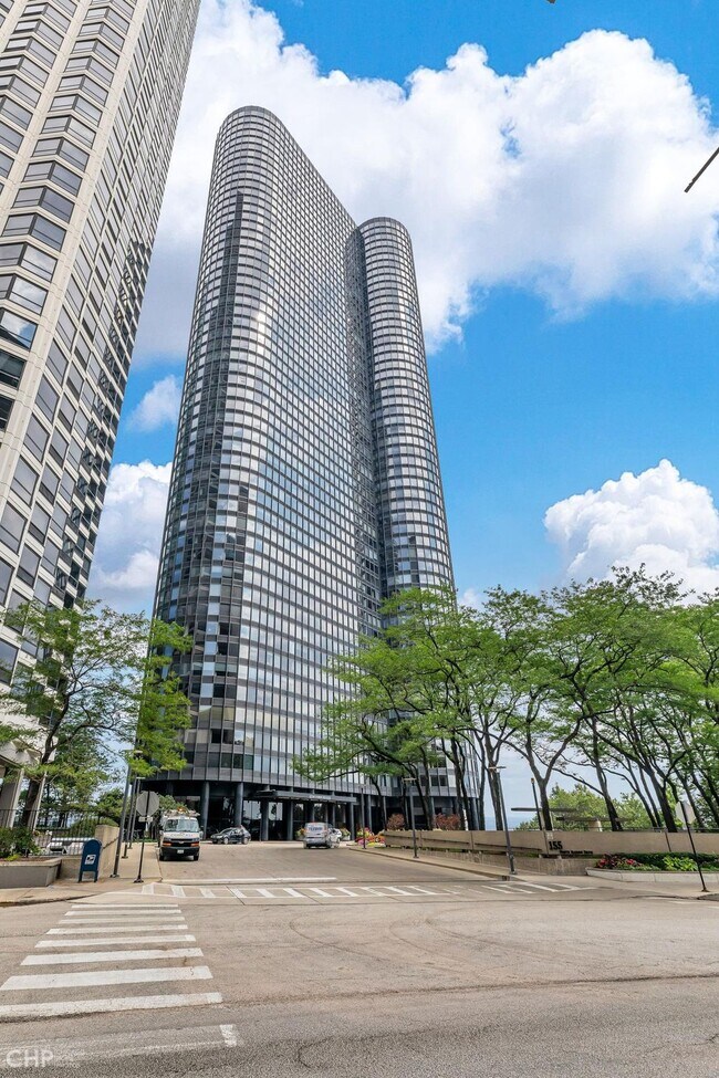 Building Photo - 155 N Harbor Dr