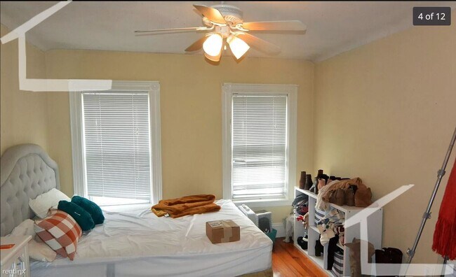 Foto del edificio - 4 br, 2 bath House - 28 Justin Rd