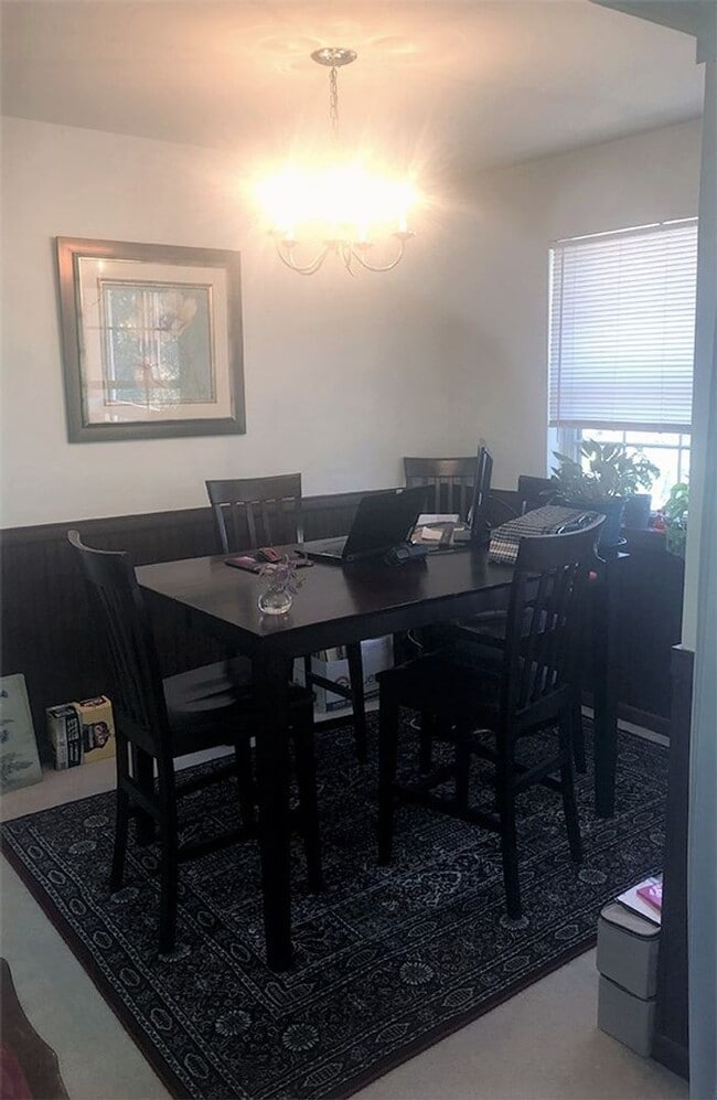 Building Photo - Spacious, 2 Bed 1 Bath Condo In Fantastic Mclean Chase Location – Minutes To Tysons