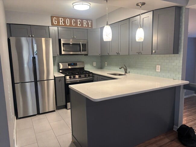 Building Photo - 224 Sandcastle