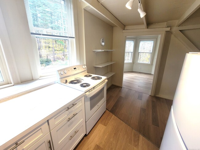 Building Photo - 270 Cherry Brook Rd