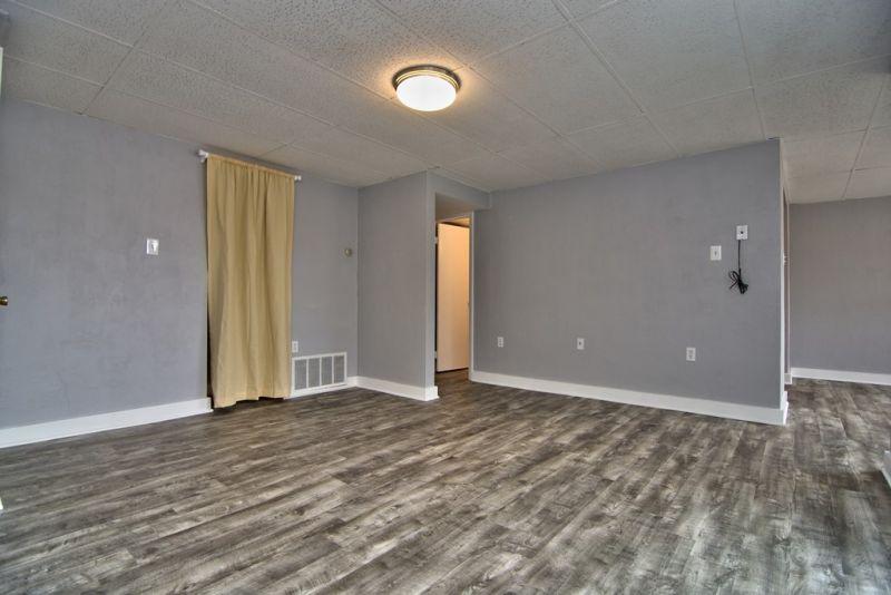 Foto del edificio - 100 Parkway Blvd