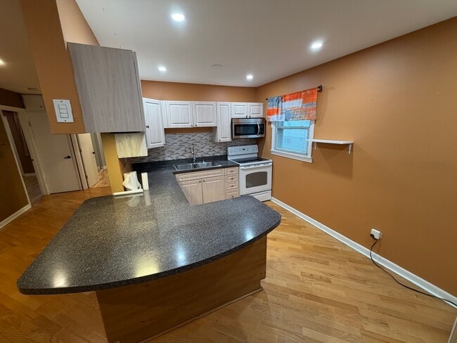 Foto del edificio - 9426 Kelvin Ln