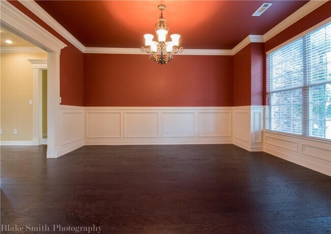 Foto del edificio - 2247 N Berkleigh Dr
