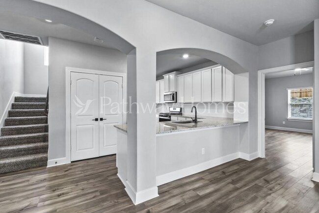 Foto del edificio - 1033 Sleepy Owl Ln