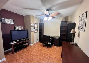 Building Photo - 9722 Roundstone Cir