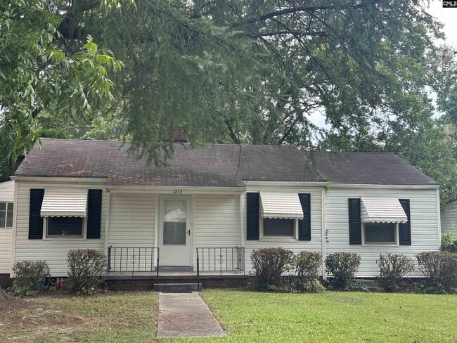 Building Photo - 1213 Summerland Dr