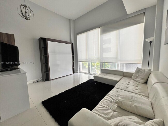 Foto del edificio - 244 Biscayne Blvd