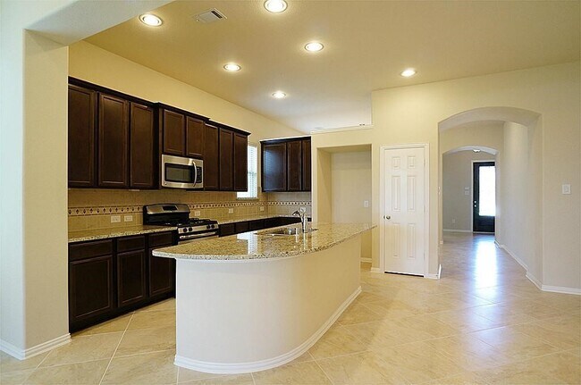 Foto del edificio - 29015 Davenport Dr