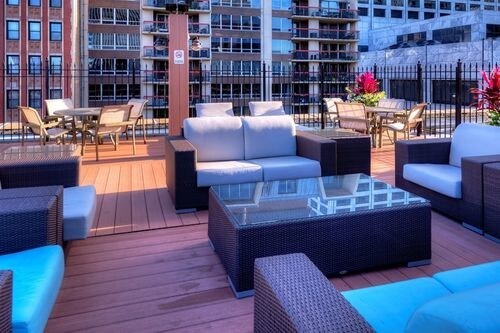 Building Photo - 200 E Chestnut St