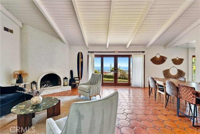 Foto del edificio - 7161 Grasswood Ave