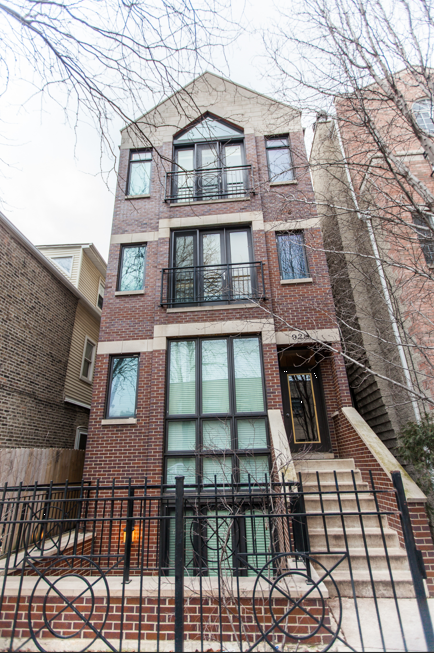 Building Photo - 928 N Wood St