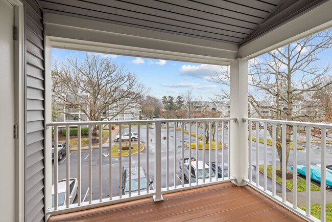Building Photo - AWESOME CONDO - CONVENIENT LOCATION!