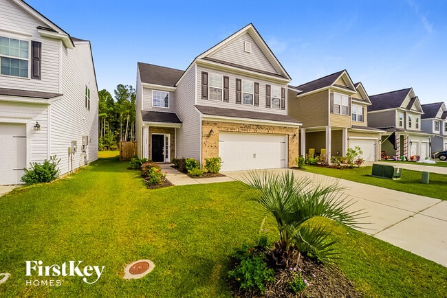 Building Photo - 826 Redbud Ln
