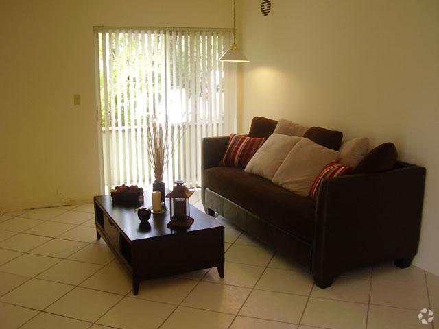 Sala de estar - Kendall House Apartments