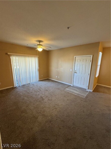 Building Photo - 6955 N Durango Dr