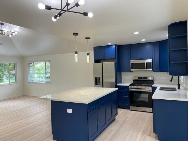 Foto del edificio - Beautifully Remodeled 2 Story Home In Cold...