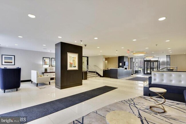 Foto del edificio - 7401 Westlake Terrace