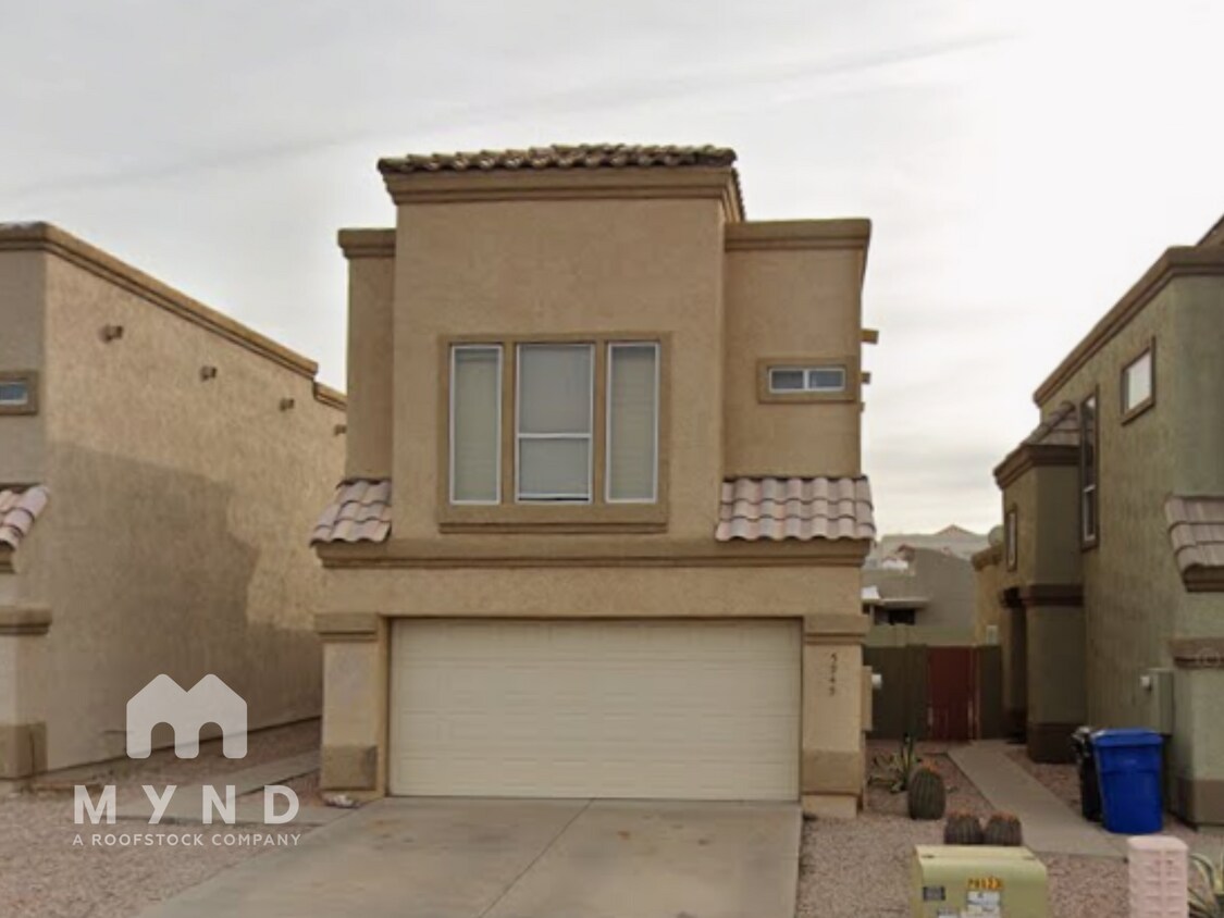 Foto principal - 5945 E Nance St