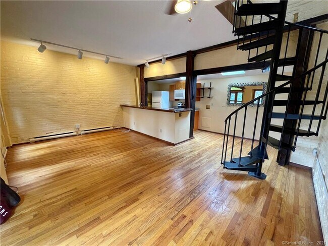 Building Photo - 29 Eld St