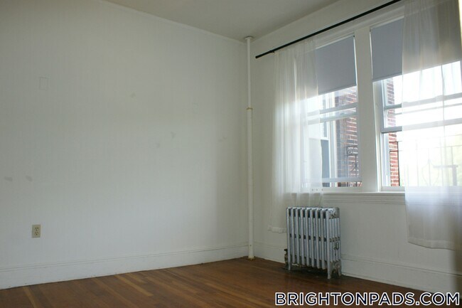 Building Photo - 1800 Commonwealth Ave