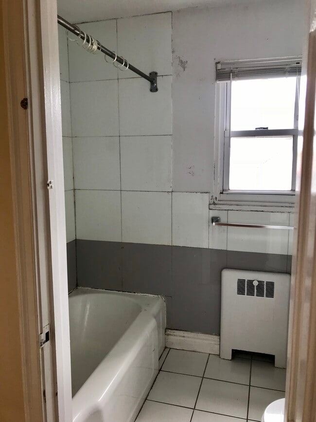 Photo - 877 Farmington Ave Apartment