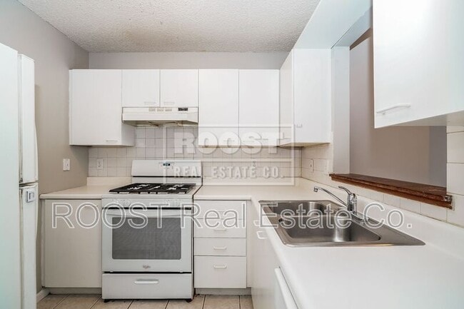 Building Photo - 165 Macfalls Way