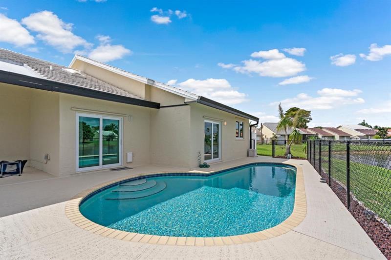 Foto principal - 6425 96th Pl S
