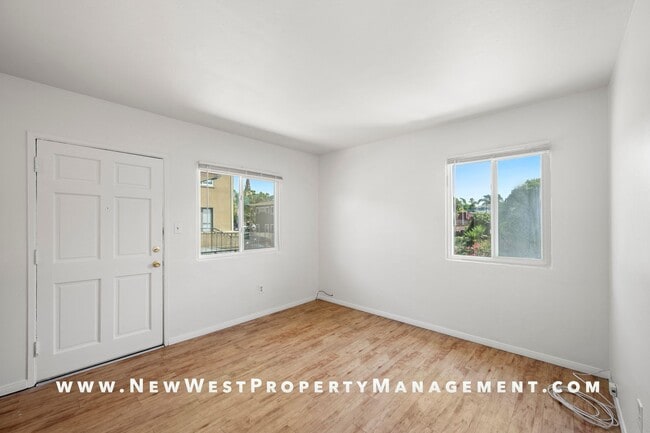 Building Photo - 553 22nd St