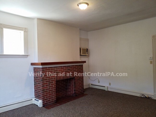 Foto del edificio - 110 S 4th St Apt 1