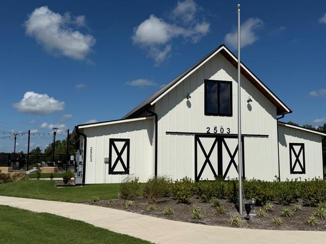 Foto del edificio - 1327 Kansas St