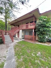 Building Photo - 2010 NW 43 Terrace