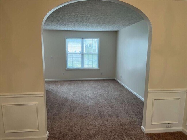 Foto del edificio - 540 Manor Glen Dr