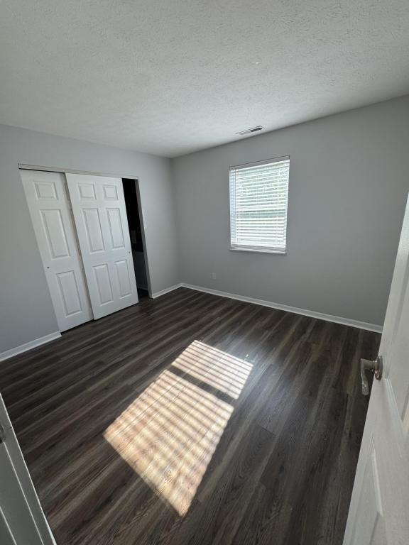 Foto del edificio - 7857 Harrison Rd