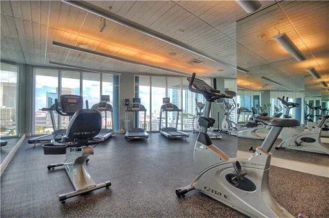 Foto del edificio - 175 SW 7th St
