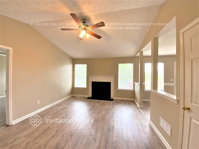 Building Photo - 222 Autumn Lake Way