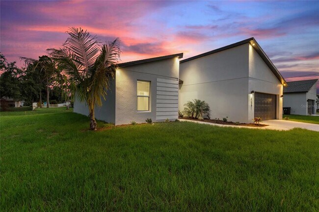 Building Photo - 4709 Flint Dr