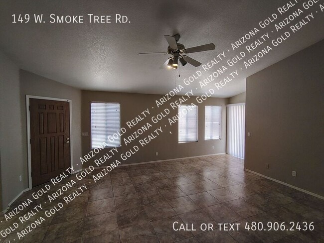 Foto del edificio - 149 W Smoke Tree Rd