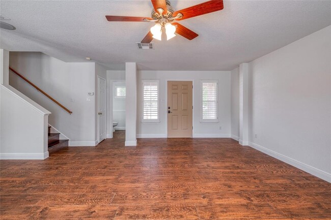 Building Photo - 715 Black Isle Dr