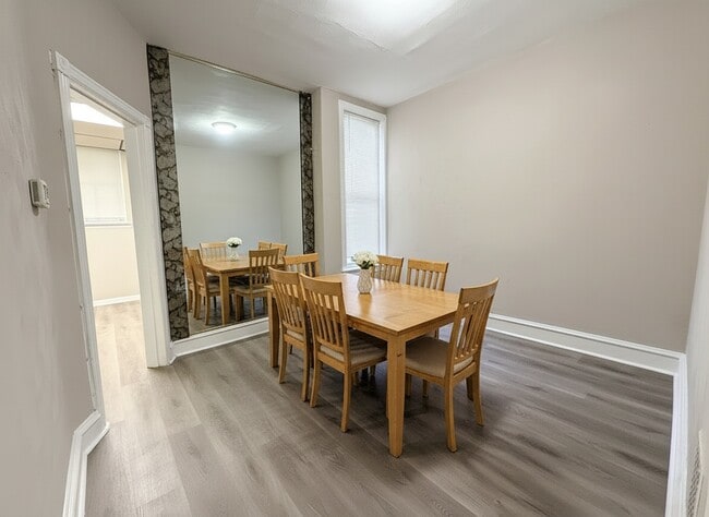 Building Photo - 1420 N Conestoga St