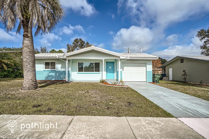 Primary Photo - 890 7Th Avenue Ne, Largo, FL, 33770
