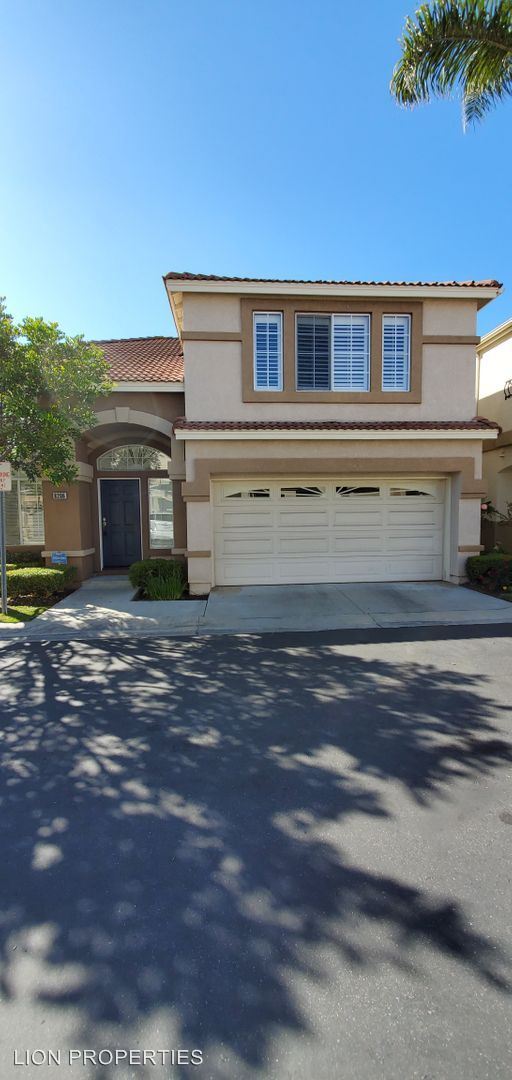 Building Photo - 3 br, 2.5 bath House - 8206 CONSTANTINE DR