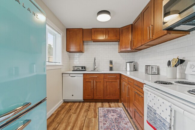 Foto del edificio - 13352 17th Ave NE